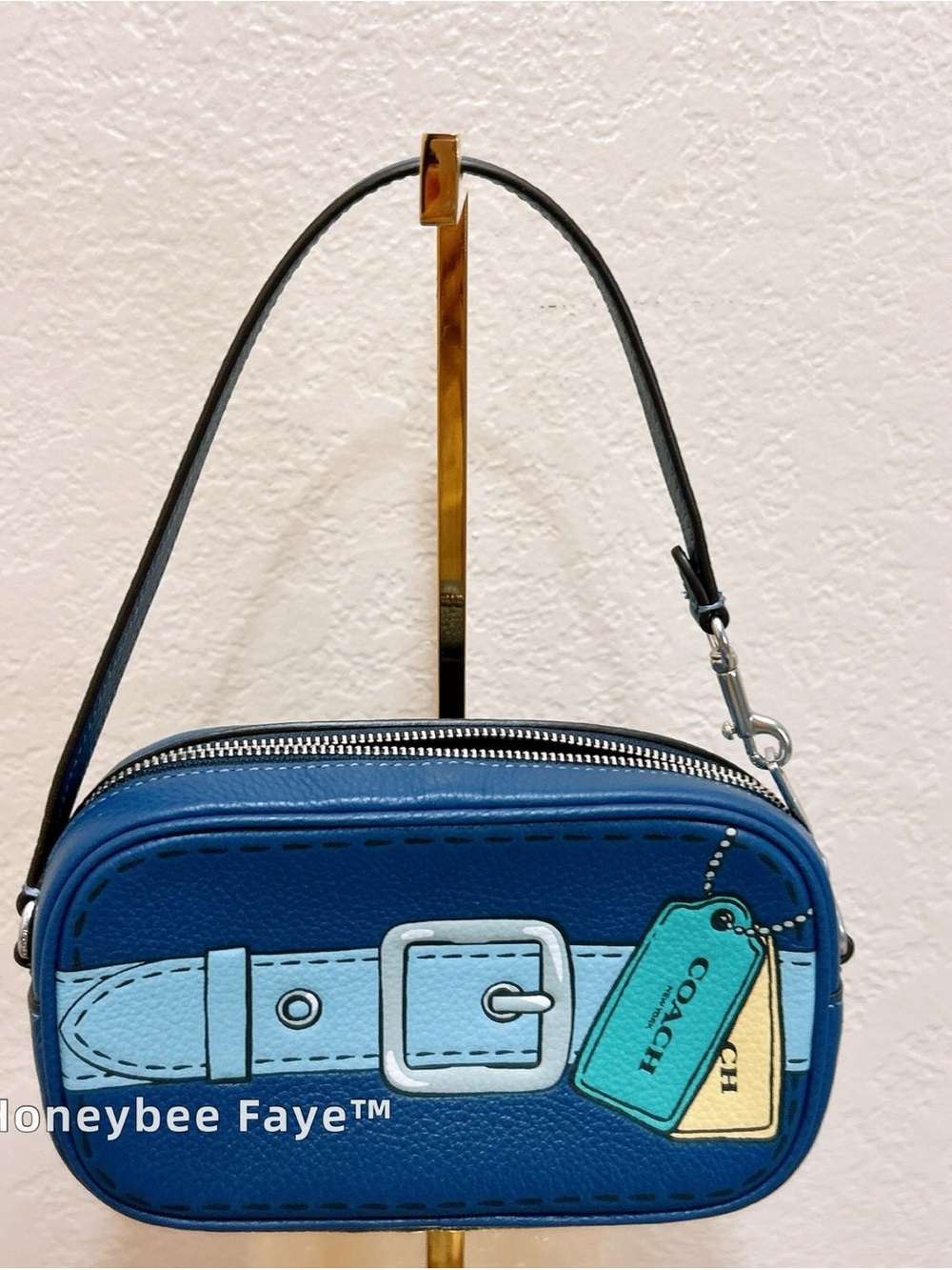 NWT Coach Jamie Wristlet With Trompe L'oeil Print CH363